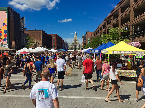 Des Moines Farmer’s Market Offers Bumper Crop of Healthy Options for SNAP and WIC Clients